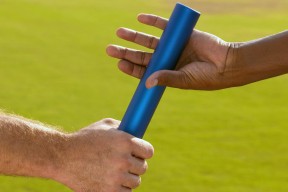 九游手机游戏-巴恩斯真技艺爆发，成为球队的秘密武器，巴恩斯被交易还上场打球