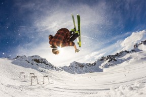 九游登录中心-《Dota2全球 invitational，T1战队精彩表现夺金》，dota2 ti1冠军