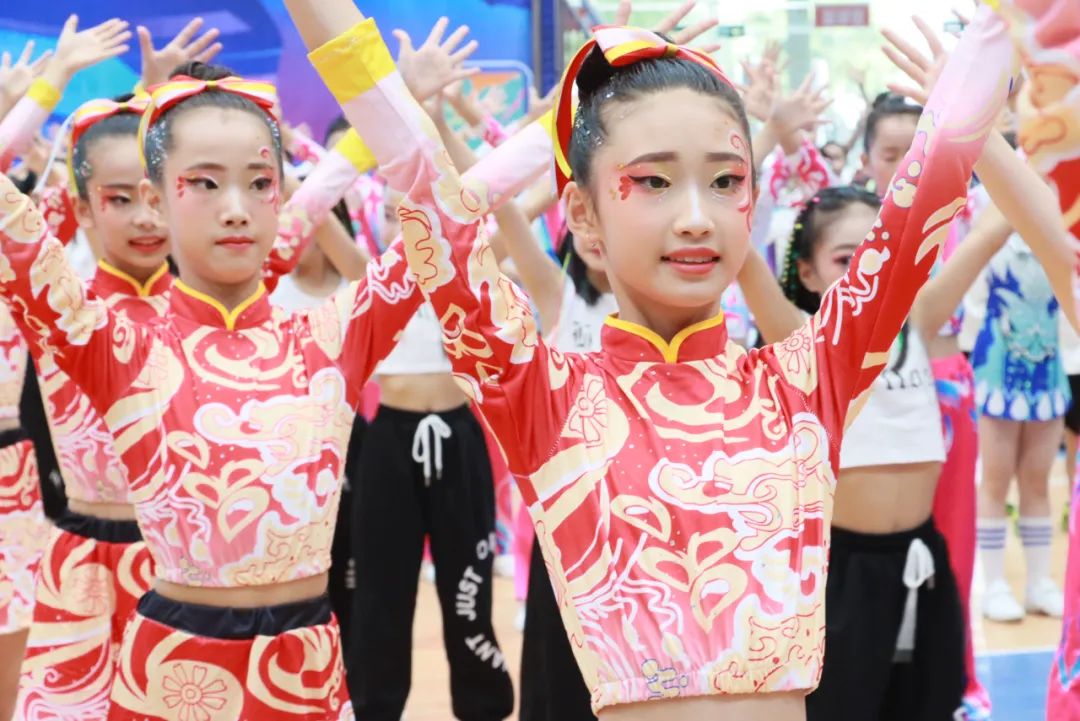 关于特色文化鼓舞操大赛，舞动青春的心灵之旅的信息
