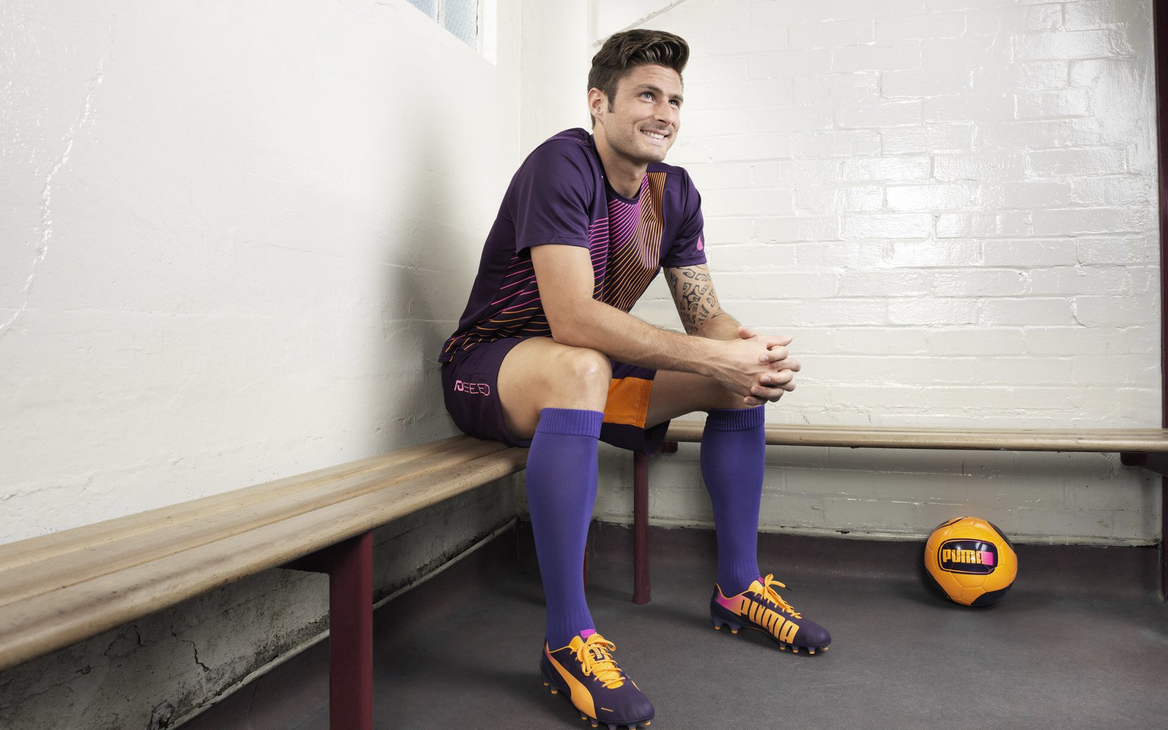 辽阔草原夺羊比赛，传统竞技里的速度争锋